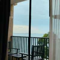 ผ่อนคลายริมชายทะเลส่วนตัวกับ Garden Cliff Resort