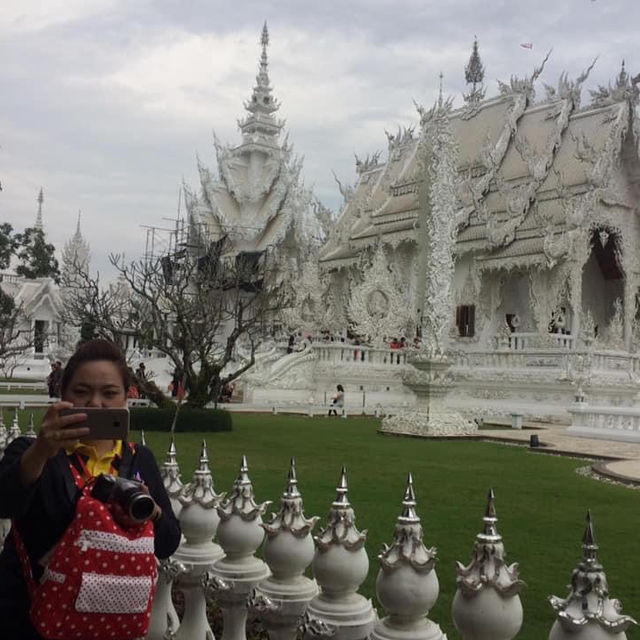 Wat Rong Khun (White Temple)