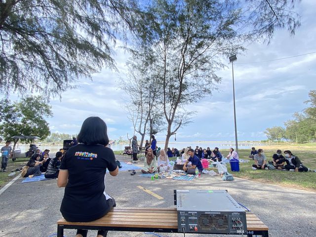 ปิคนิคเล็กๆ ณ หาดวาสุกรี