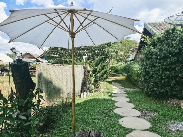 ร้านบรรยากาศ บ้านนา เมืองจันท์ "บ้านนากาแฟณจันท์" 