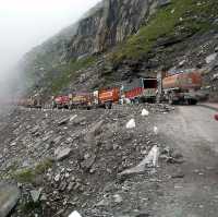 Rohtang pass enjoyed 