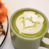 在隱蔽的小巷中享受寧靜的片刻｜Build Your Own Style All Day Breakfast