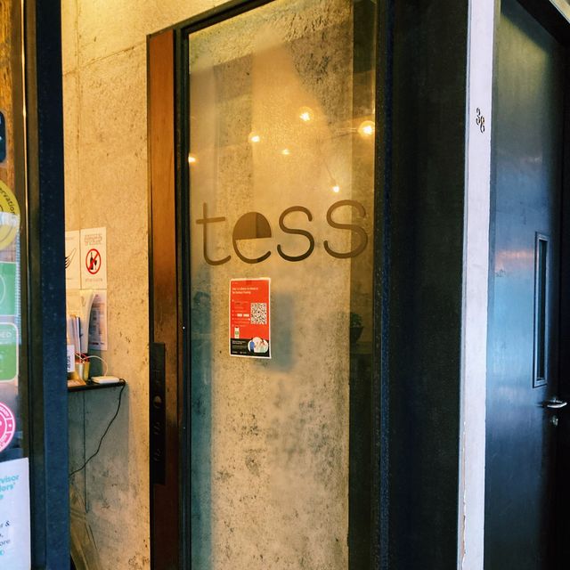 Tess Bar & Kitchen