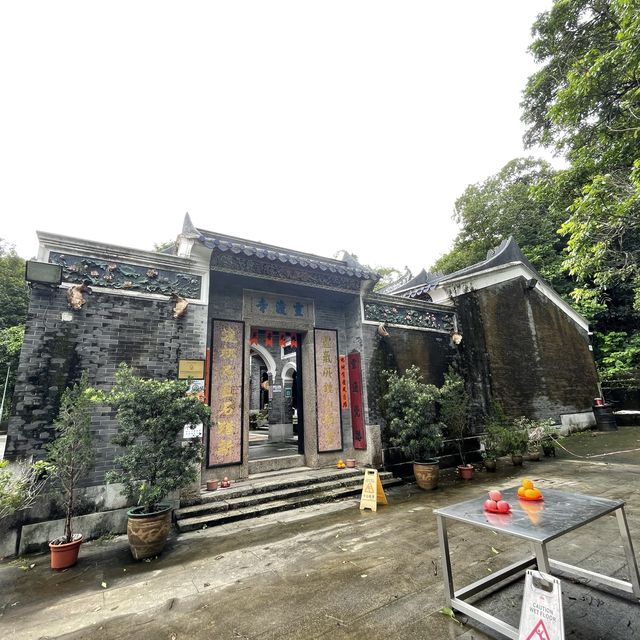 天水圍靈渡寺