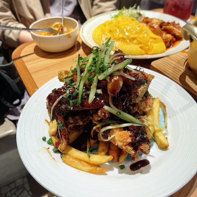 🇰🇷 動感蛋包飯加黑炸醬炸雞創意十足韓食