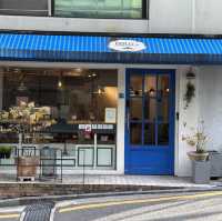 담백한 맛의 빵이 한가득 신사동빵집 쁠로13