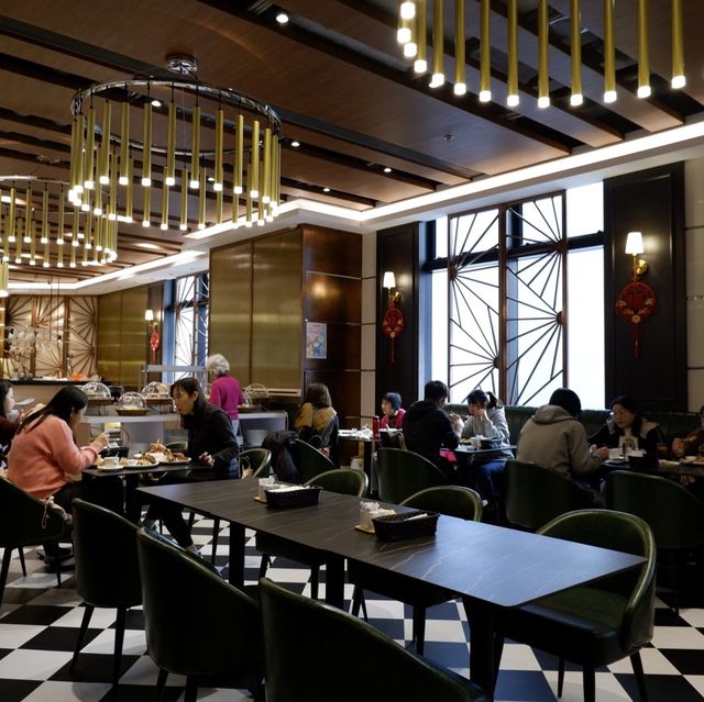 八折午市自助餐