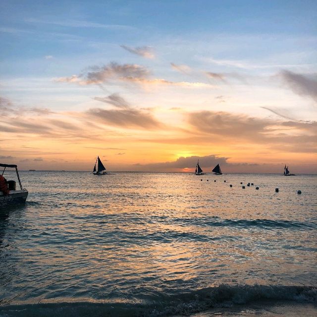 보라카이 화이트비치의 노을 🧡💛🏝