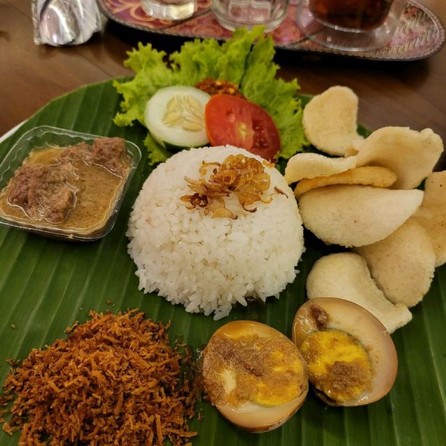 Batik Keris : Museum Heritage, Store, Dining