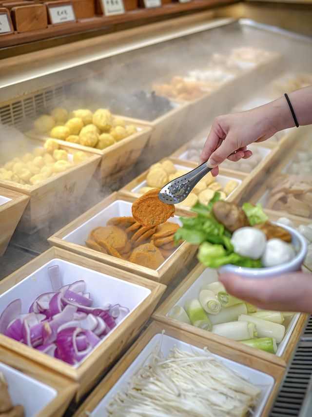 新開必試泰金鍋，泰式食物選擇多