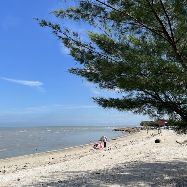 Pantai Redang Sekinchan
