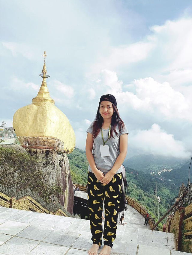 พระธาตุอินทร์แขวน พม่า