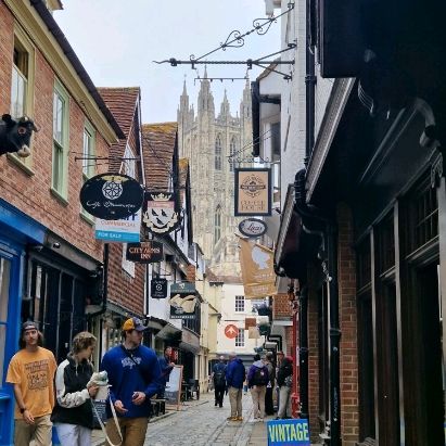 What a lovely building in Canterbury!