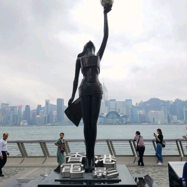 Exploring Hong Kong 
