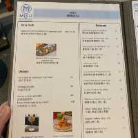 超海鮮既刺身丼