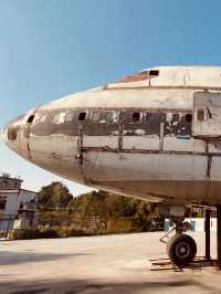 Abandoned Boeing 747-100 in Shanghai 