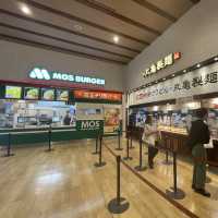 名古屋市西区　mozoのフードコート