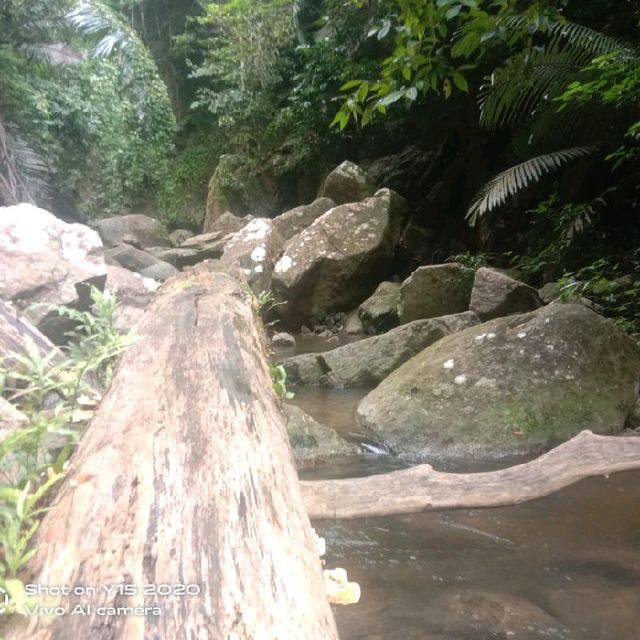 อุทยานแห่งชาติน้ำตกทรายขาว จังหวัดปัตตานี  