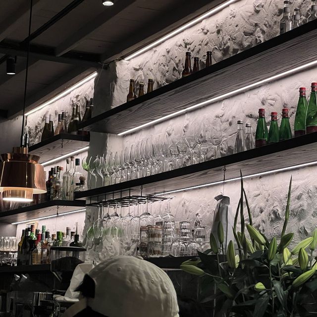 Apollo Restaurant in Shanghai 🇨🇳 