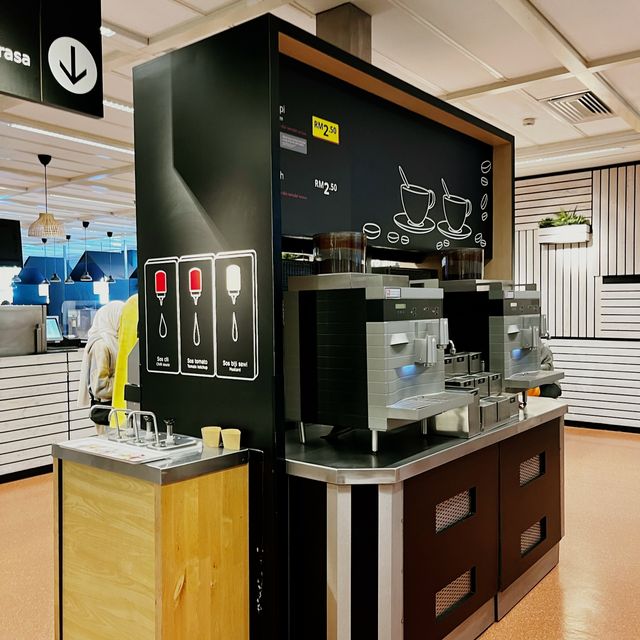 Set Foot In IKEA