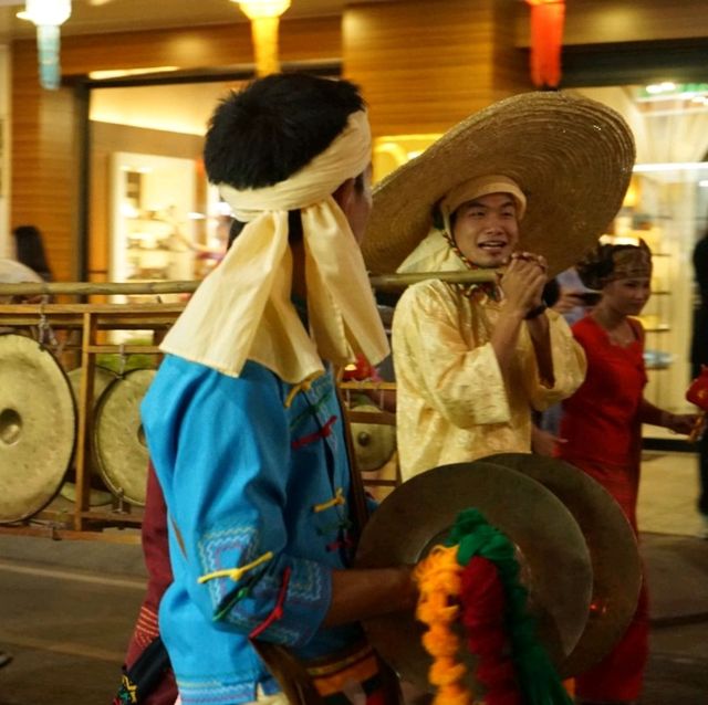 清邁節日遊行