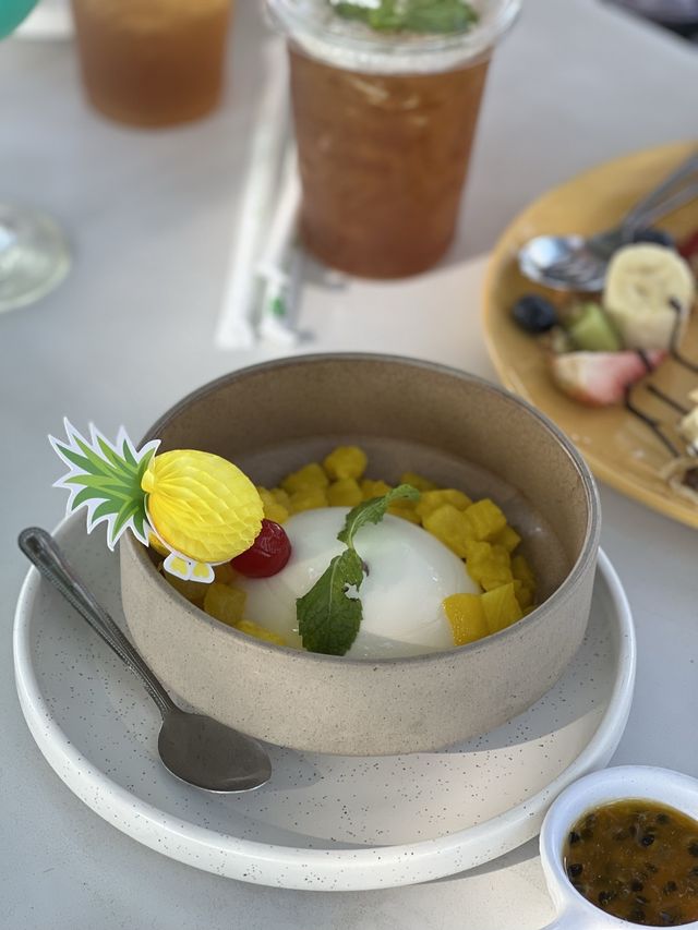 คาเฟ่&ร้านอาหาร พัทยา papa beach pattaya 