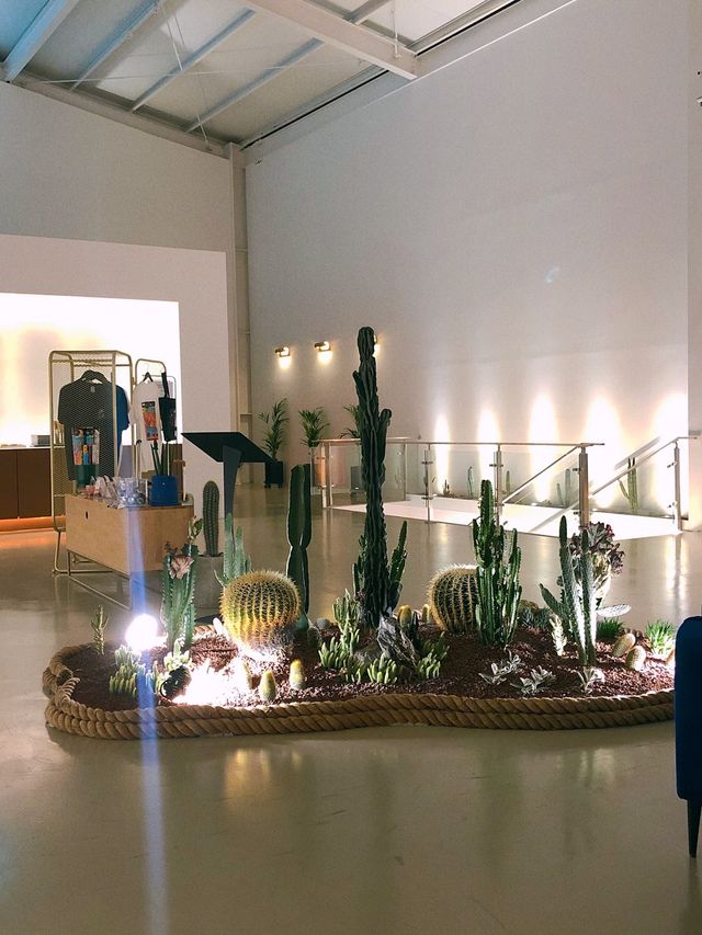 부산 대형카페 사하 젬스톤