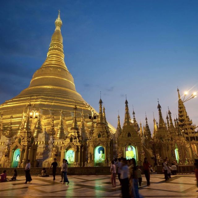 Must Visit Site in Myanmar -Shwedagon