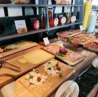 Breakfast at The Square