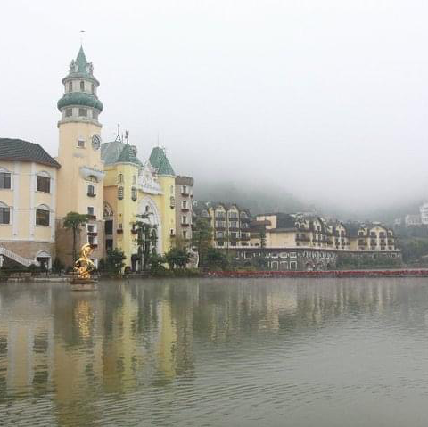 歐陸風酒店特大湖景