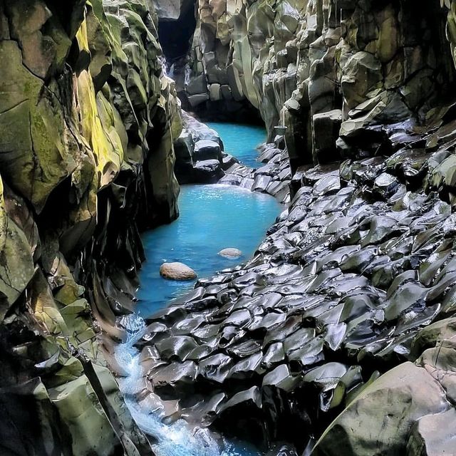 CIKULUWUNG WATERFALL - BOGOR 