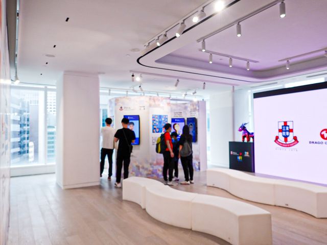 NFT MARKETPLACE 慈善競標暨藝術展 - BY 東華三院TWGHS