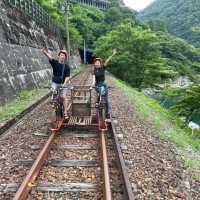 廃線の上を自転車で漕ぎまくる！ガッタンゴー！
