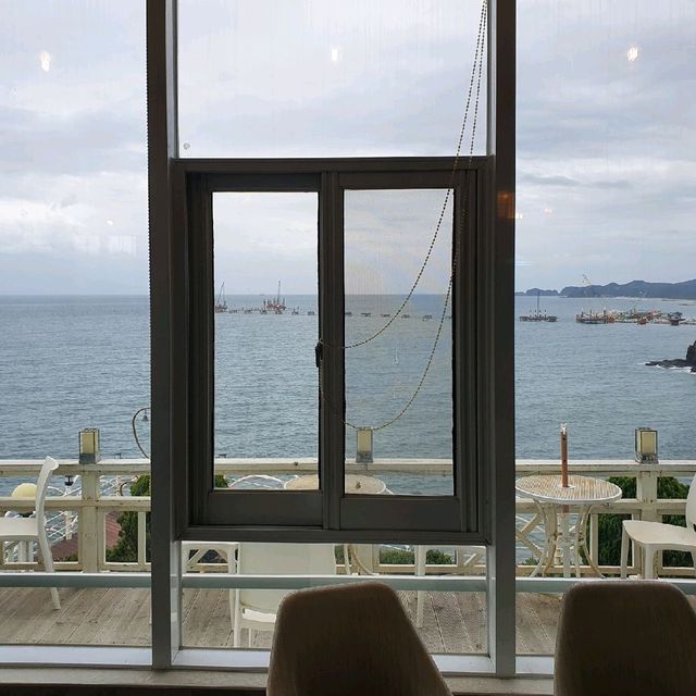 비오는 날 감동 받았던 오션뷰 카페
