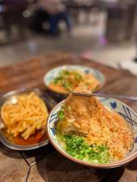 ［新竹/竹北］ 丸亀製麵 遠百竹北店 🥢｜ෆ丸龜生日好康ෆ+line會員 領生日券消費一份炸物 即享豆皮烏龍麵買一送一💛 