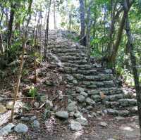 Climbing Coba's pyramid 