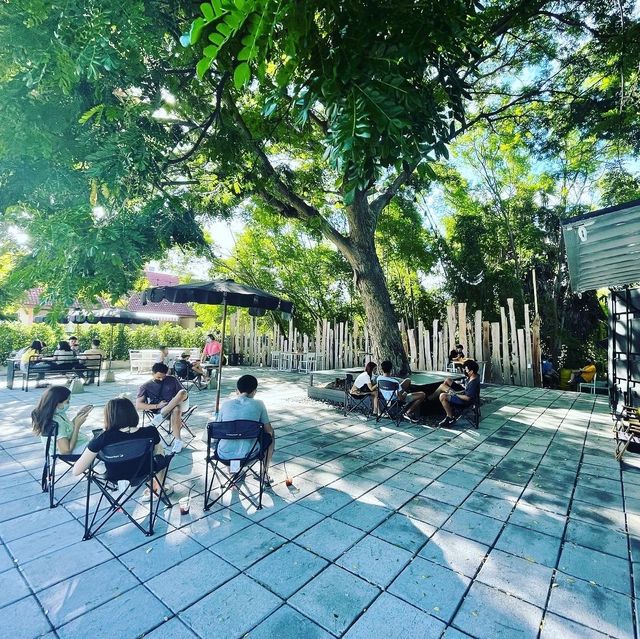 Cafeลับรสกาแฟเยี่ยมแนว Camp นั่ง Chill คุยกันในป่า