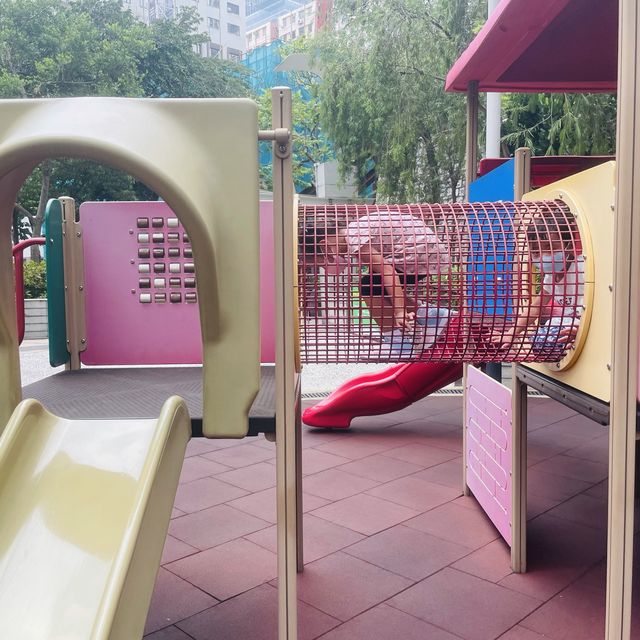 Middle Road’s Children Playground  
