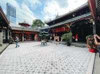 Oldest Chinese temple in Singapore