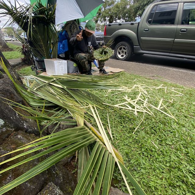 地元の野菜や花がいっぱい Hilo Farmers Market