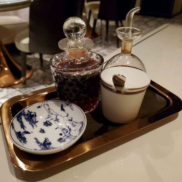 裝修十分高貴的酒店港式餐廳 裝修十分高貴的酒店港式餐廳