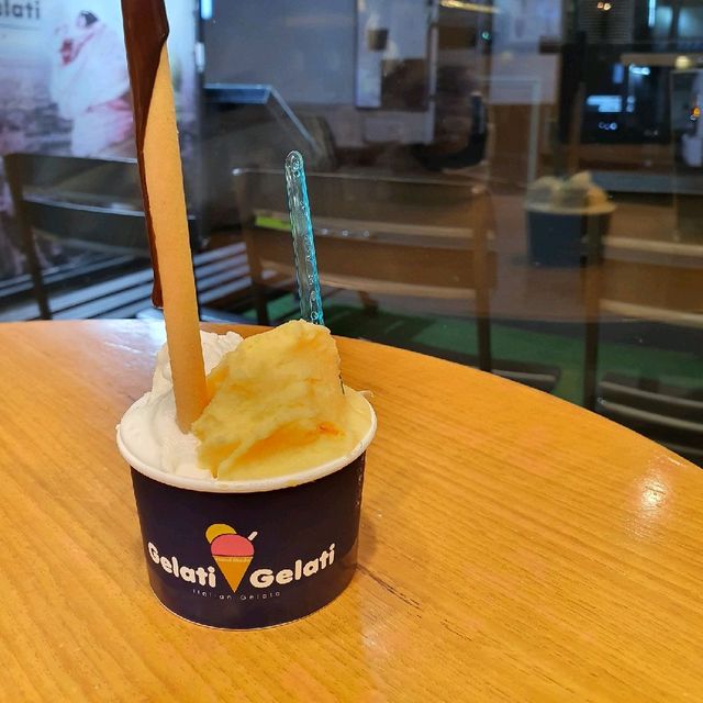 홍대 젤라또 근엄 [젤라띠젤라띠]