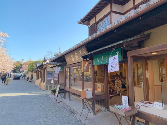 京都　おすすめグルメ❗️京だんご　藤菜美のみたらし団子でホッと一息❗️