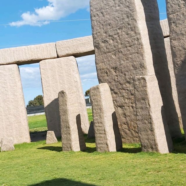 Parallel Stonehenge
