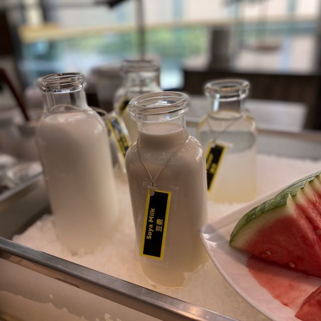 暑假千禧自助早餐