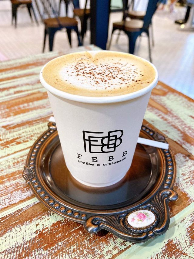☕️FEBB COFFEE x Croissant 🥐 