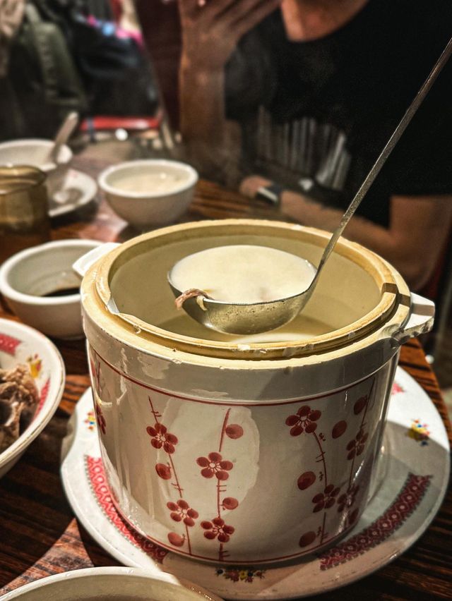 女人街食飯公司｜旺角懷舊樓上大排檔🥢必點招牌杏汁燉豬肺