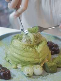 樓上白色Cafe，吃打卡梳乎厘 