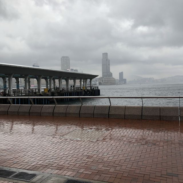 中環海濱長廊欣賞無敵海景
