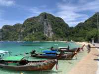 วิวสวยปัง ที่ท่าเรืออ่าวต้นไทร , เกาะพีพี